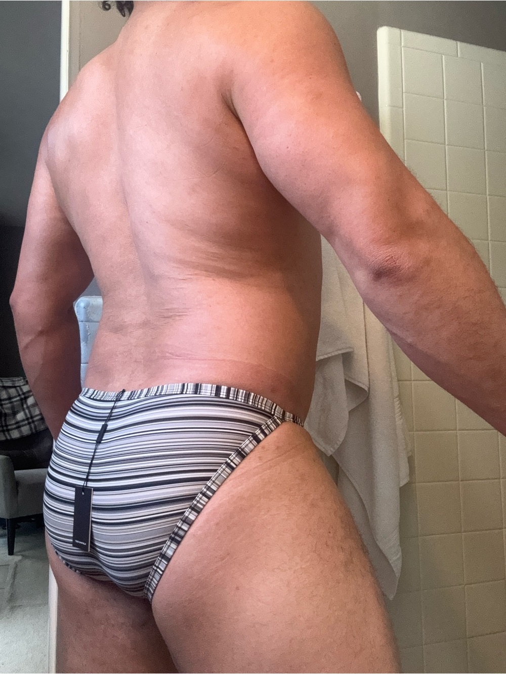 TODD SANFIELD Men's Striped Black & White Swim Briefs - Picture 7 of 7